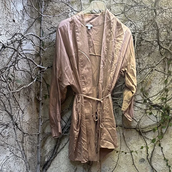 Lunya Washable Silk Robe